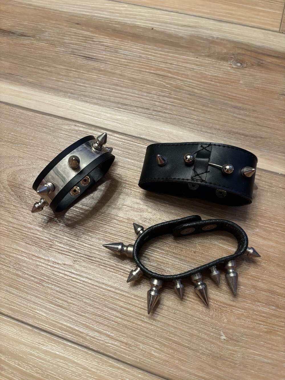 Y2K 3 Black Bracelet Punk Rivet Cuff Bracelet Goth Rock Hot Topic Leather